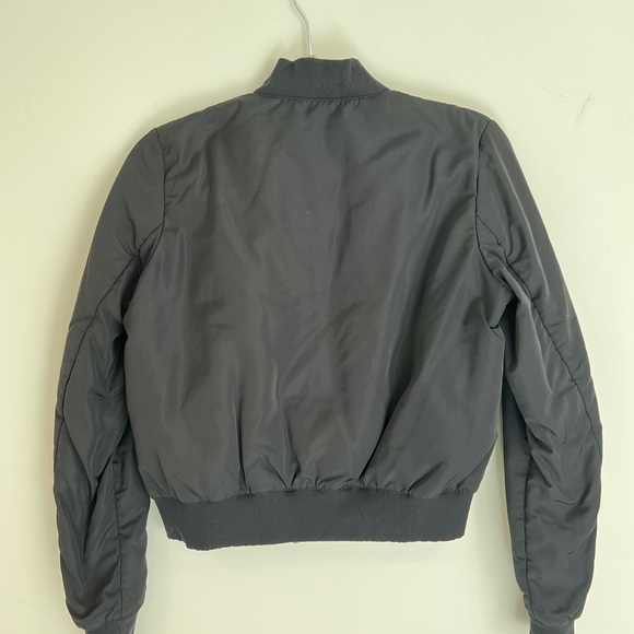 Alo Yoga Women's Off-Duty Bomber XS black - Picture 2 of 3